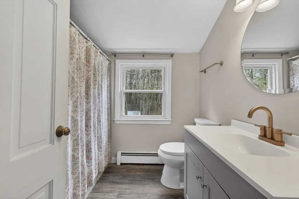 172 Warner Hill Road Derry NH 03038