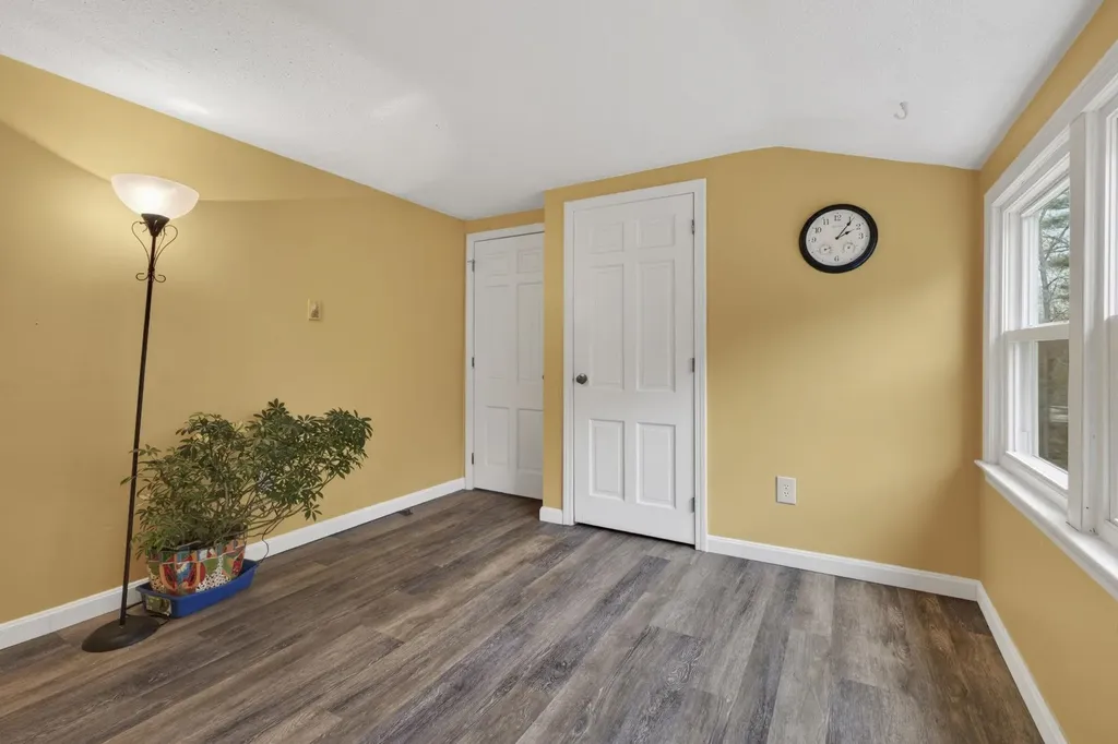 172 Warner Hill Road Derry NH 03038