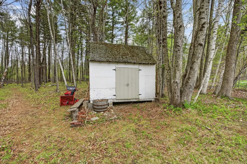 172 Warner Hill Road Derry NH 03038
