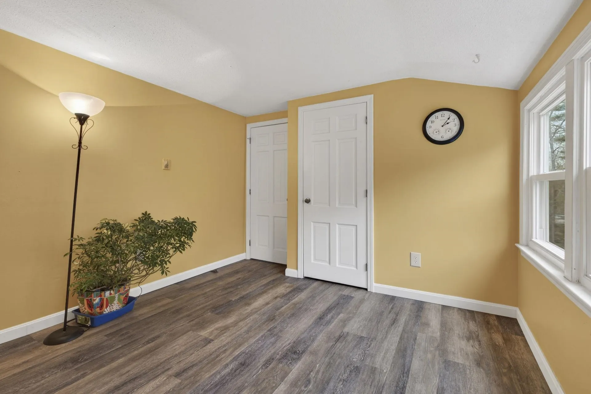 172 Warner Hill Road Derry NH 03038