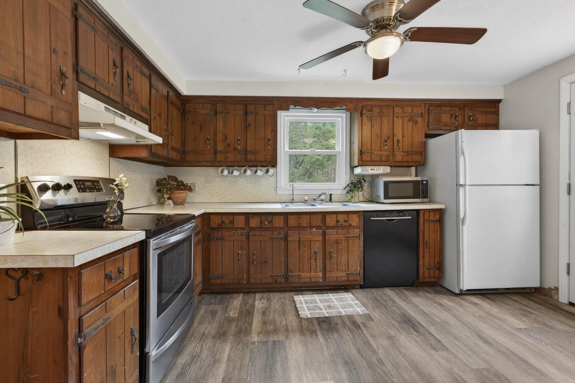 172 Warner Hill Road Derry NH 03038