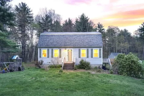 172 Warner Hill Road Derry NH 03038
