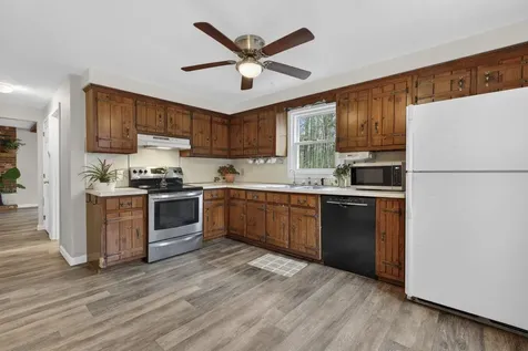 172 Warner Hill Road Derry NH 03038