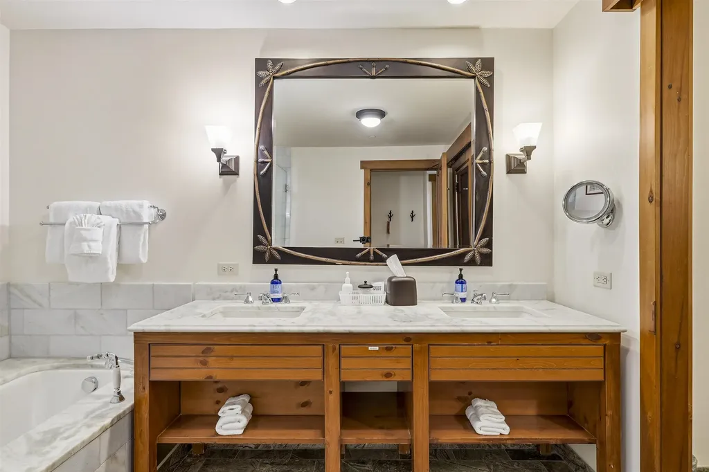 7412 Mountain Road Stowe VT 05672