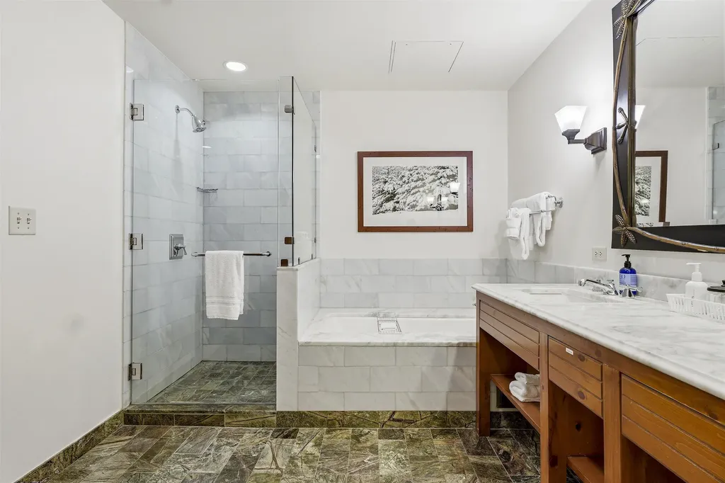 7412 Mountain Road Stowe VT 05672