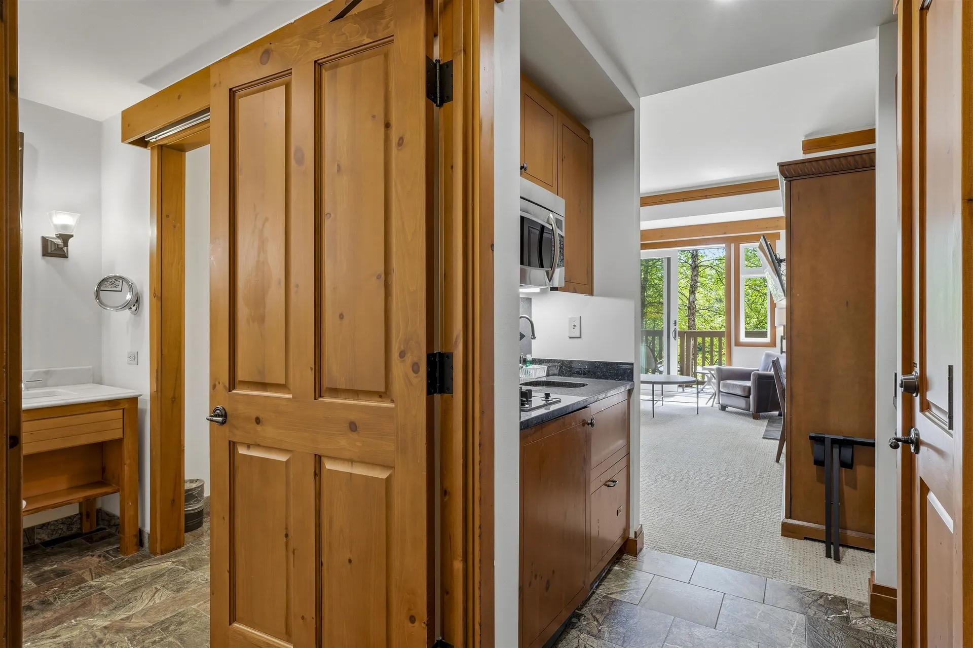7412 Mountain Road Stowe VT 05672