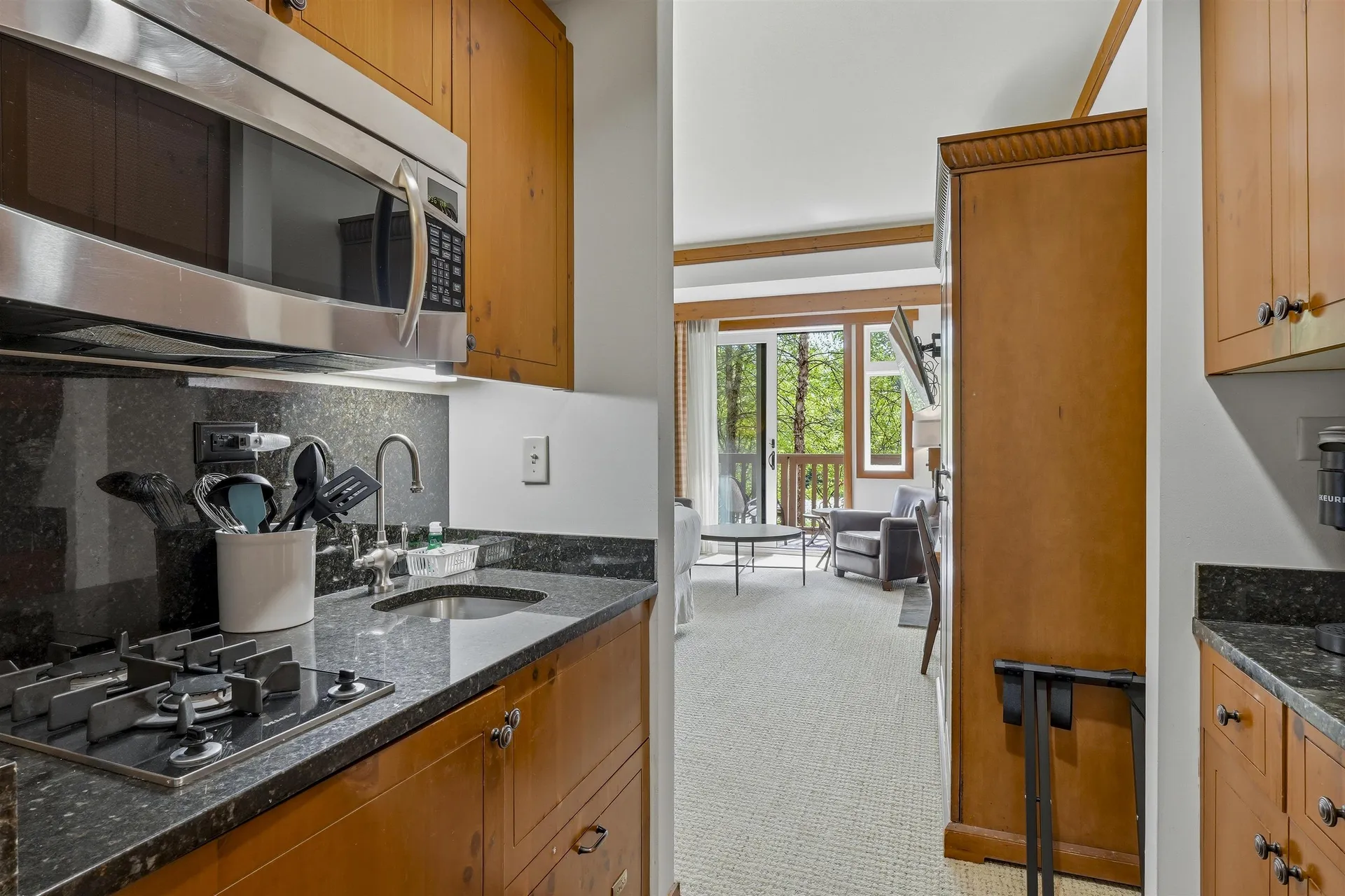 7412 Mountain Road Stowe VT 05672