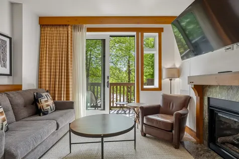 7412 Mountain Road Stowe VT 05672