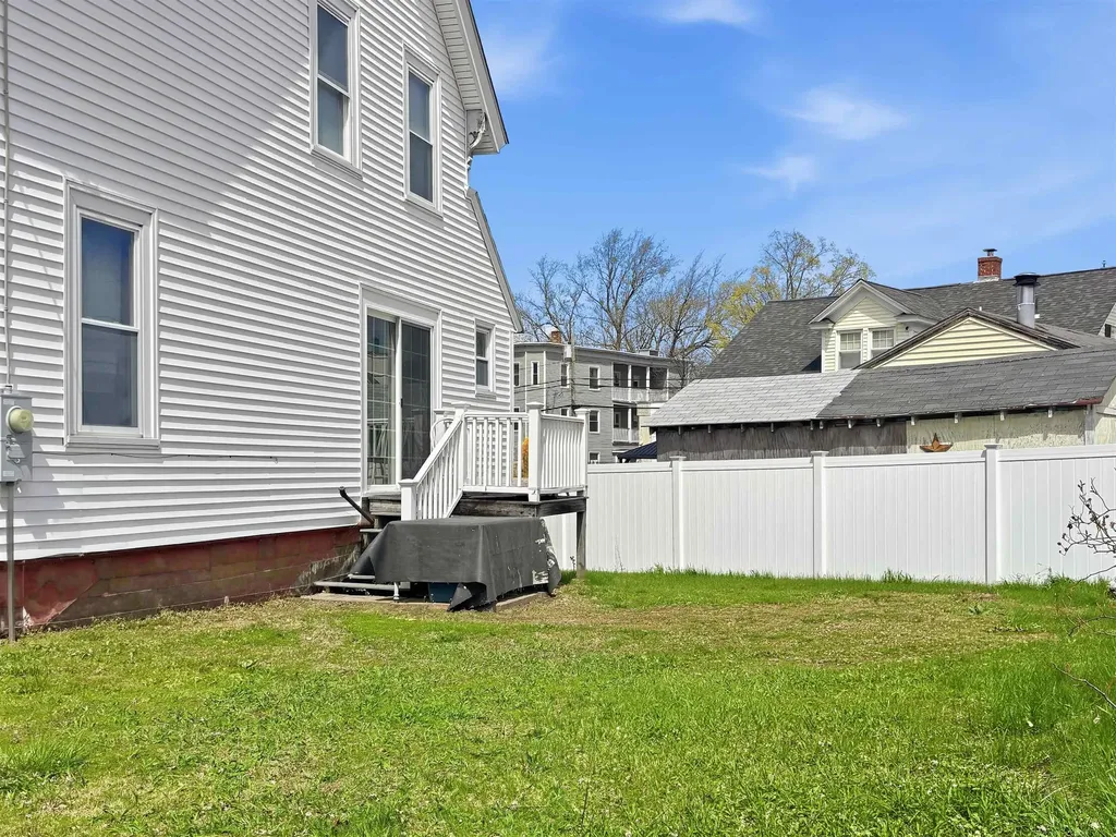 808 Grove Street Manchester NH 03103
