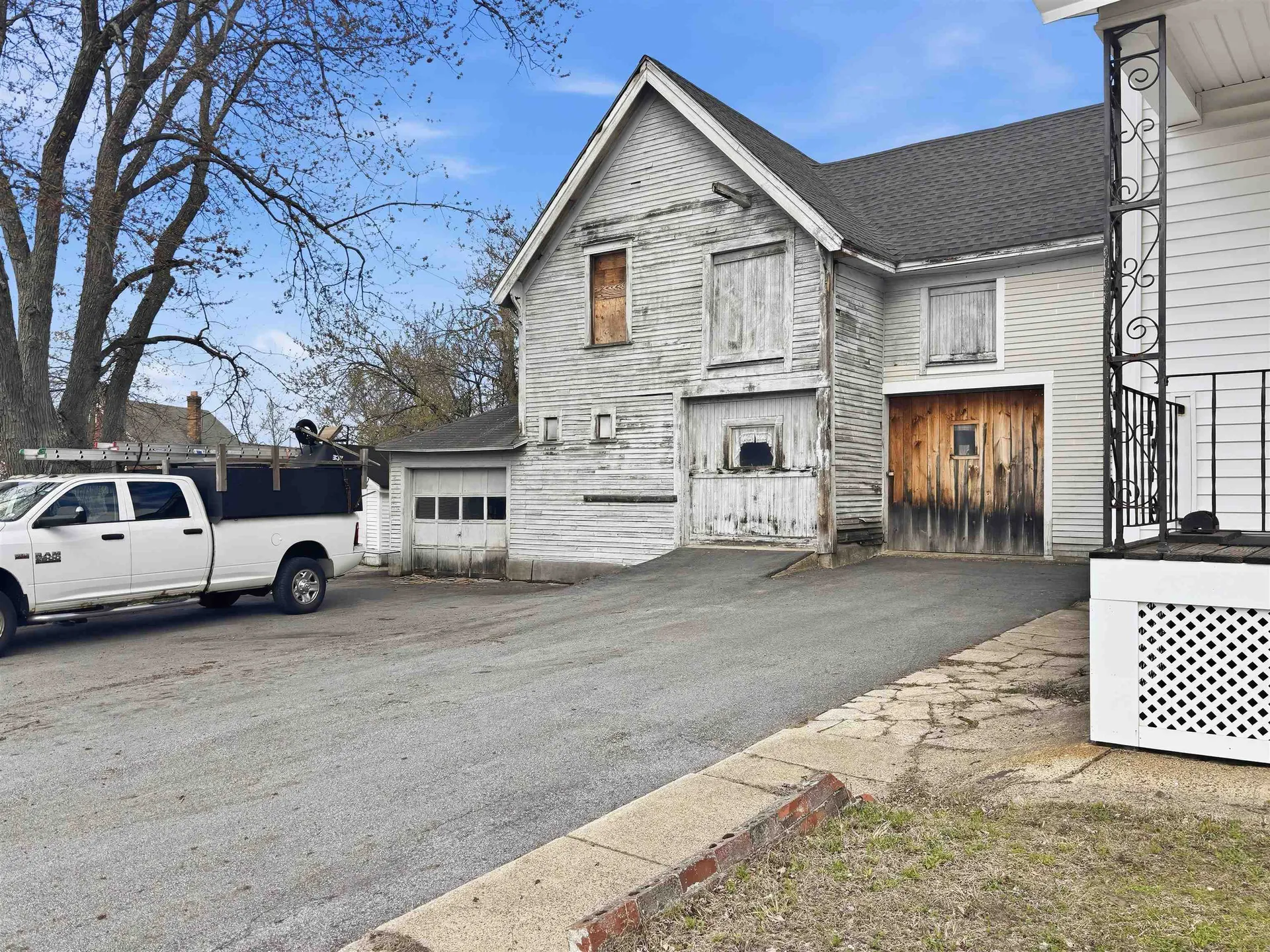 808 Grove Street Manchester NH 03103