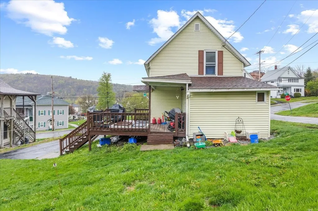 71 Beckley Street Barre City VT 05641