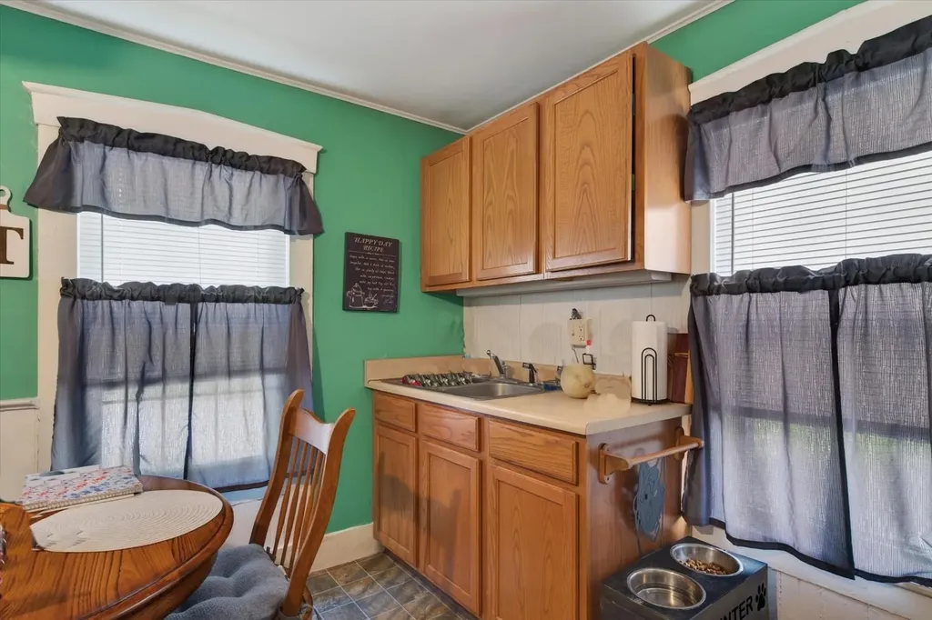 9-11 Mcgarry Street Proctor VT 05765