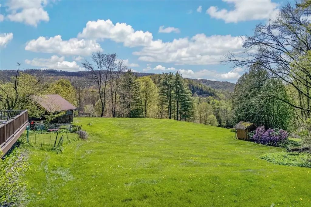 9-11 Mcgarry Street Proctor VT 05765