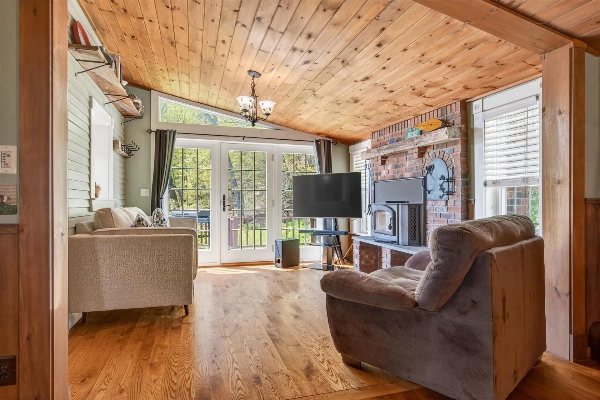 9-11 Mcgarry Street Proctor VT 05765