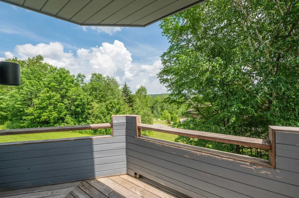 15 Haymaker Lane Wilmington VT 05363