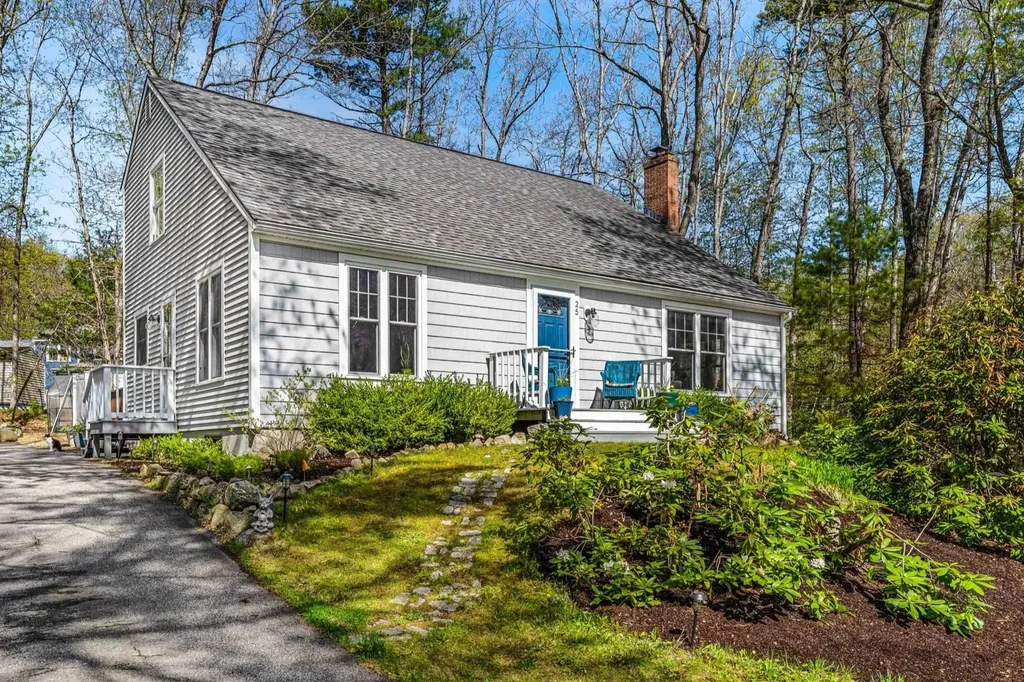 25 Great Hill Drive Newmarket NH 03857