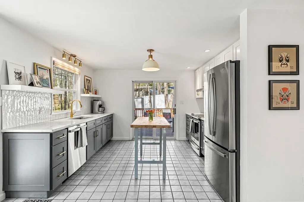 25 Great Hill Drive Newmarket NH 03857