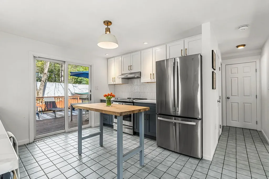 25 Great Hill Drive Newmarket NH 03857