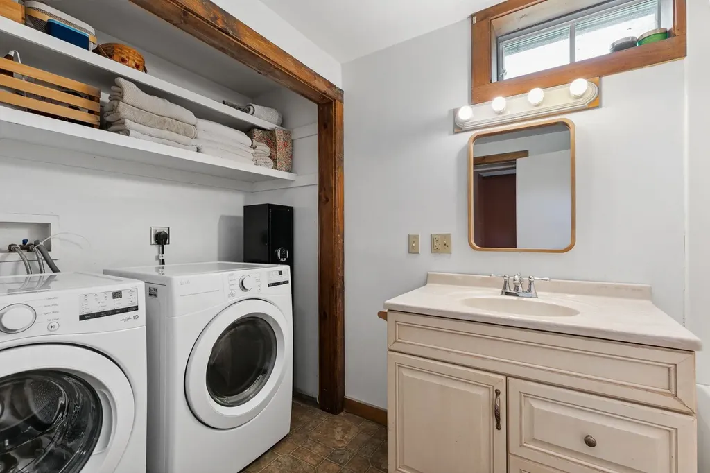 1152 Hopkins Hill Road Hardwick VT 05843