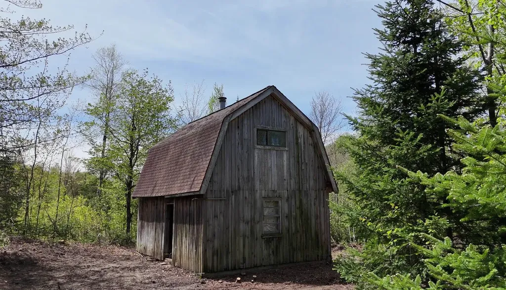 2900 Old Duck Pond Road Sheffield VT 05866