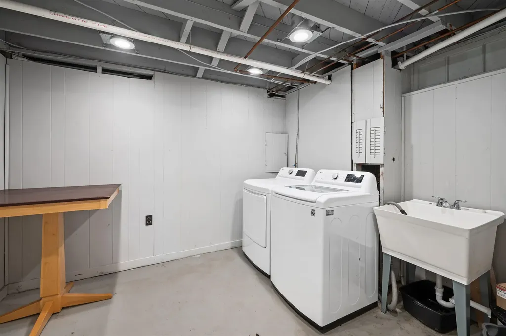 80 Stackpole Road Somersworth NH 03878