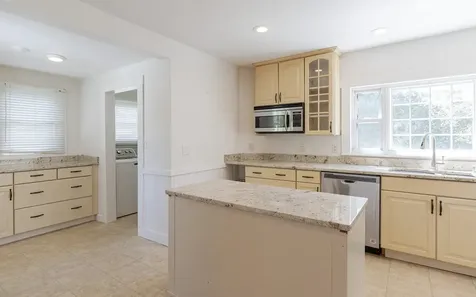 47 Baker Street Keene NH 03431