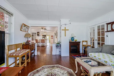 15 Harvard Street Nashua NH 03060