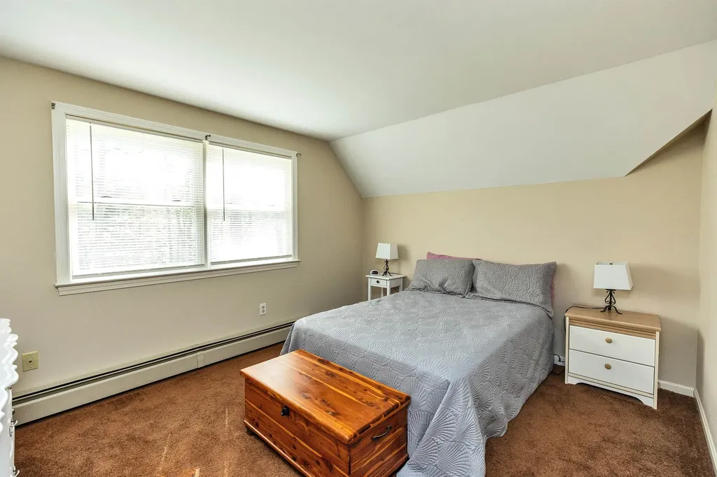 6 Nancy Lane Hooksett NH 03106