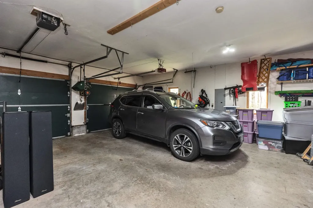 6 Nancy Lane Hooksett NH 03106