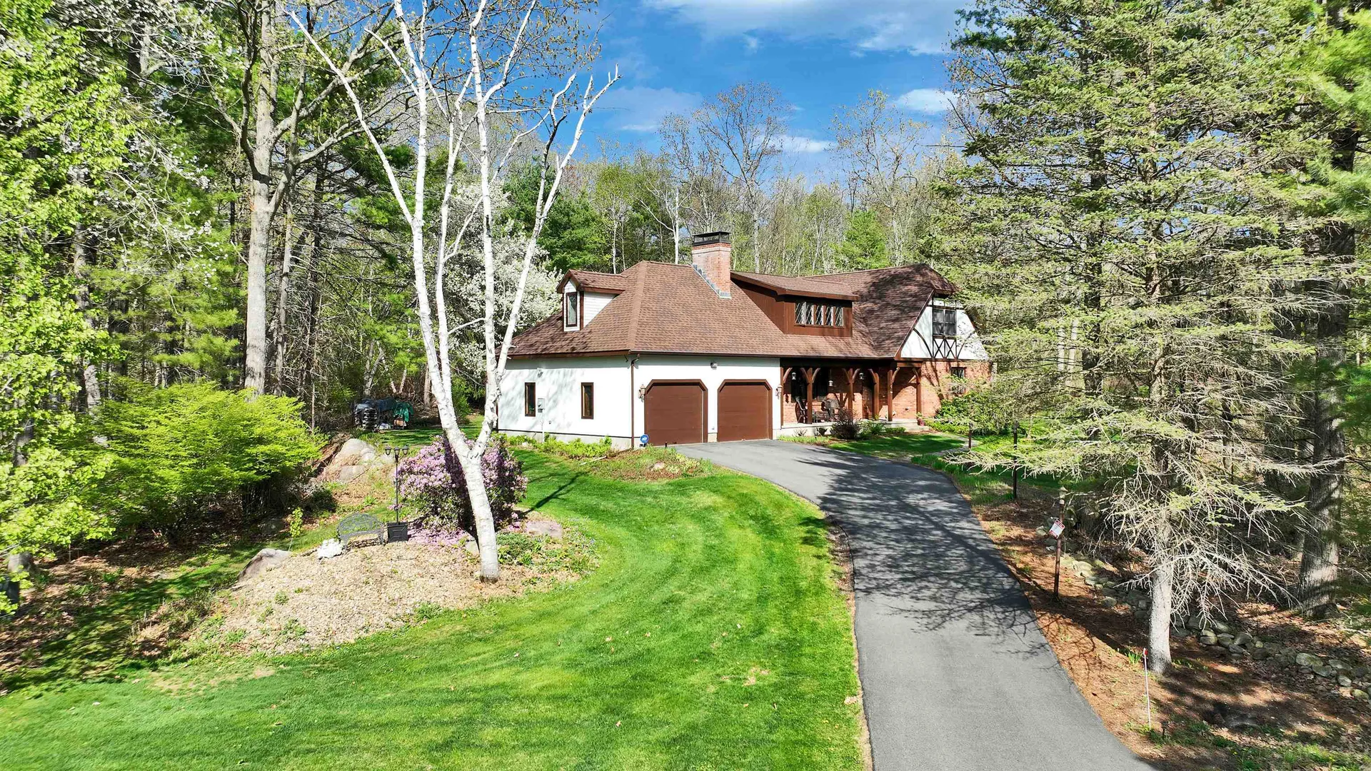 6 Nancy Lane Hooksett NH 03106