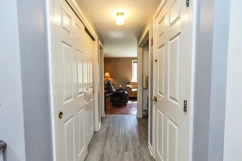 6 Nancy Lane Hooksett NH 03106
