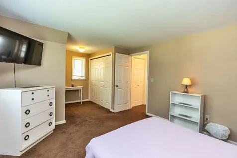 6 Nancy Lane Hooksett NH 03106