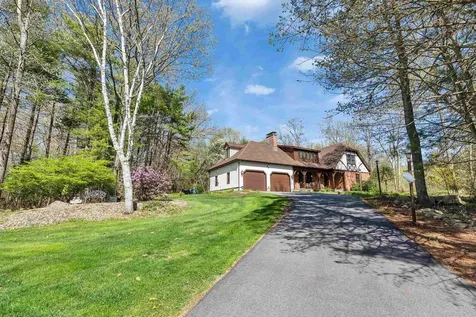 6 Nancy Lane Hooksett NH 03106