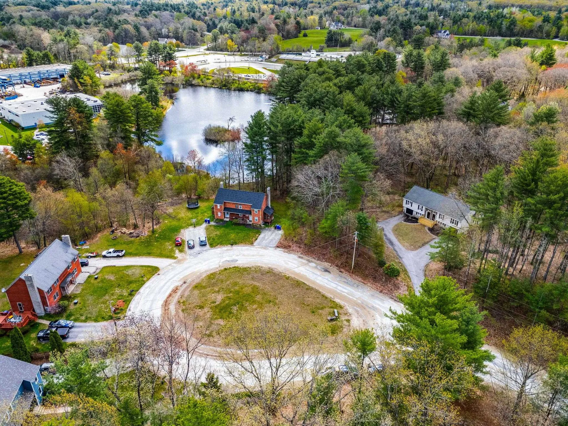 7B Kingston Way Hudson NH 03051