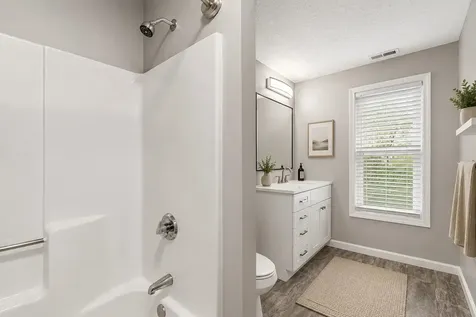 7B Kingston Way Hudson NH 03051