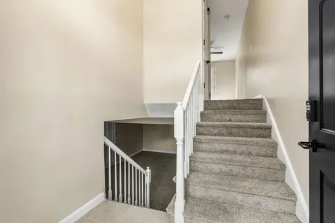 7B Kingston Way Hudson NH 03051
