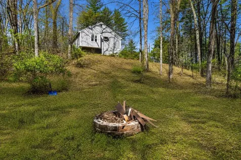 7B Kingston Way Hudson NH 03051