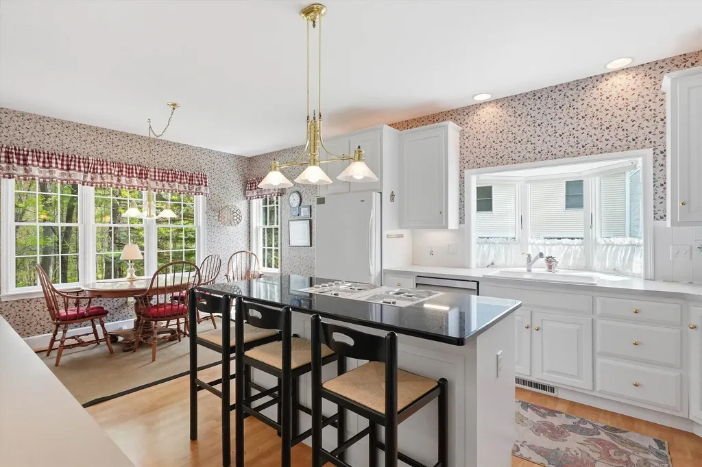 17 Village Drive Atkinson NH 03811-2111