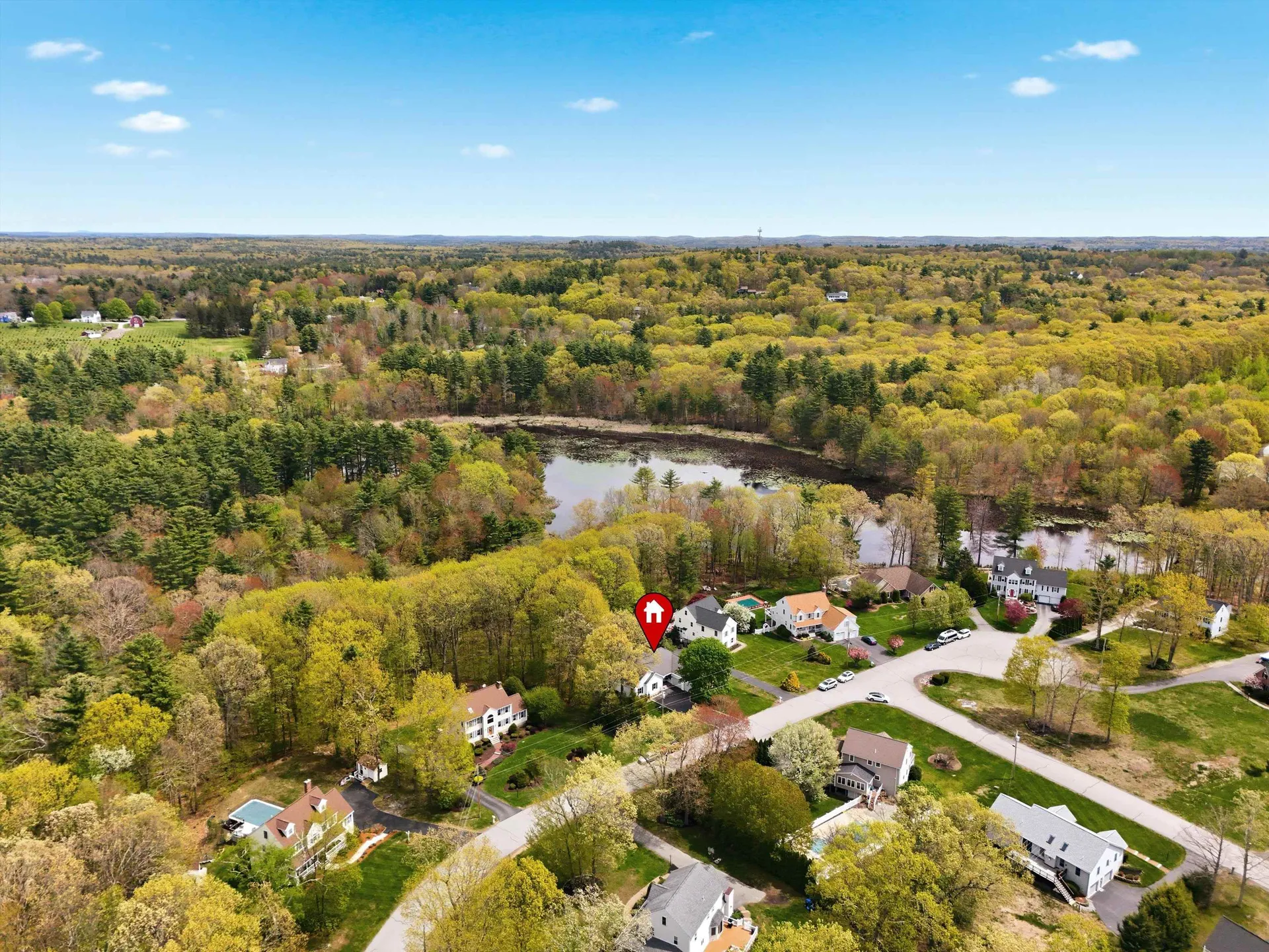 17 Village Drive Atkinson NH 03811-2111