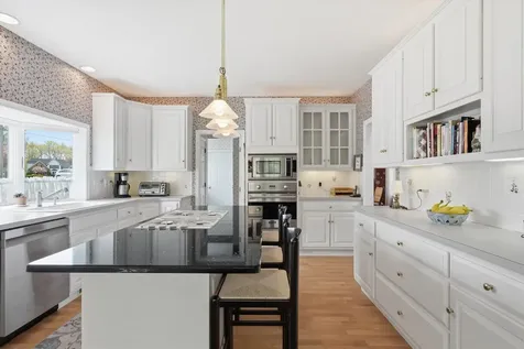 17 Village Drive Atkinson NH 03811-2111
