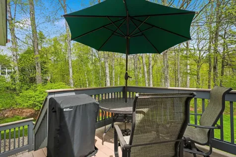 17 Village Drive Atkinson NH 03811-2111
