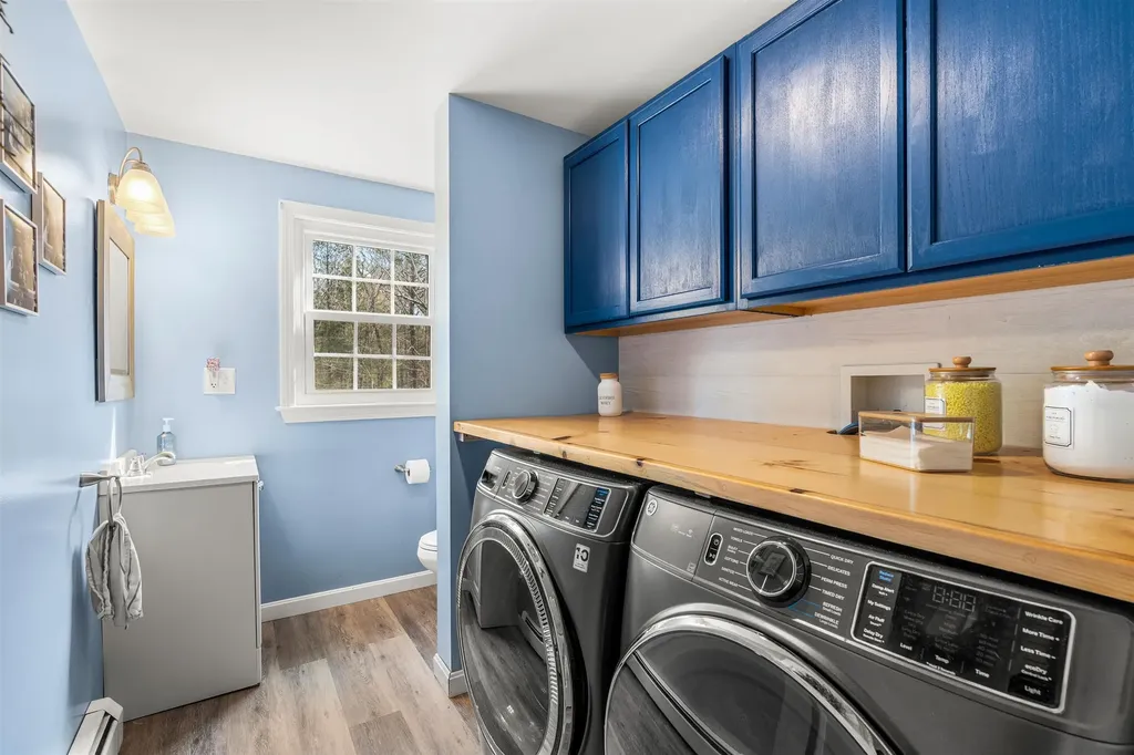 75 Mcdaniel Shore Drive Barrington NH 03825