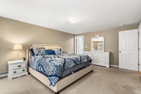 75 Mcdaniel Shore Drive Barrington NH 03825