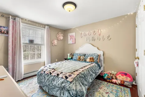75 Mcdaniel Shore Drive Barrington NH 03825