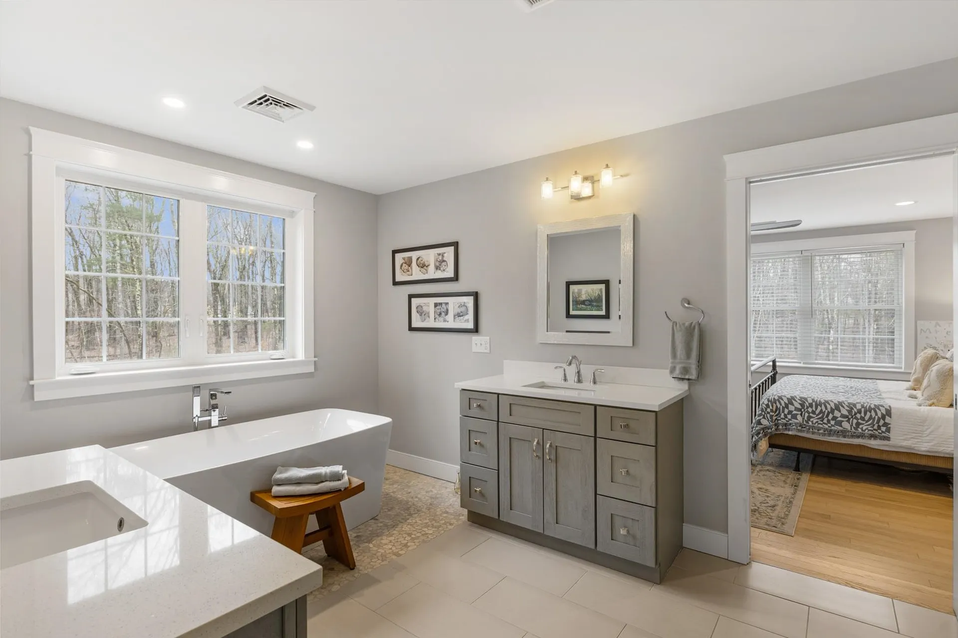 14 Wiggin Way Stratham NH 03885
