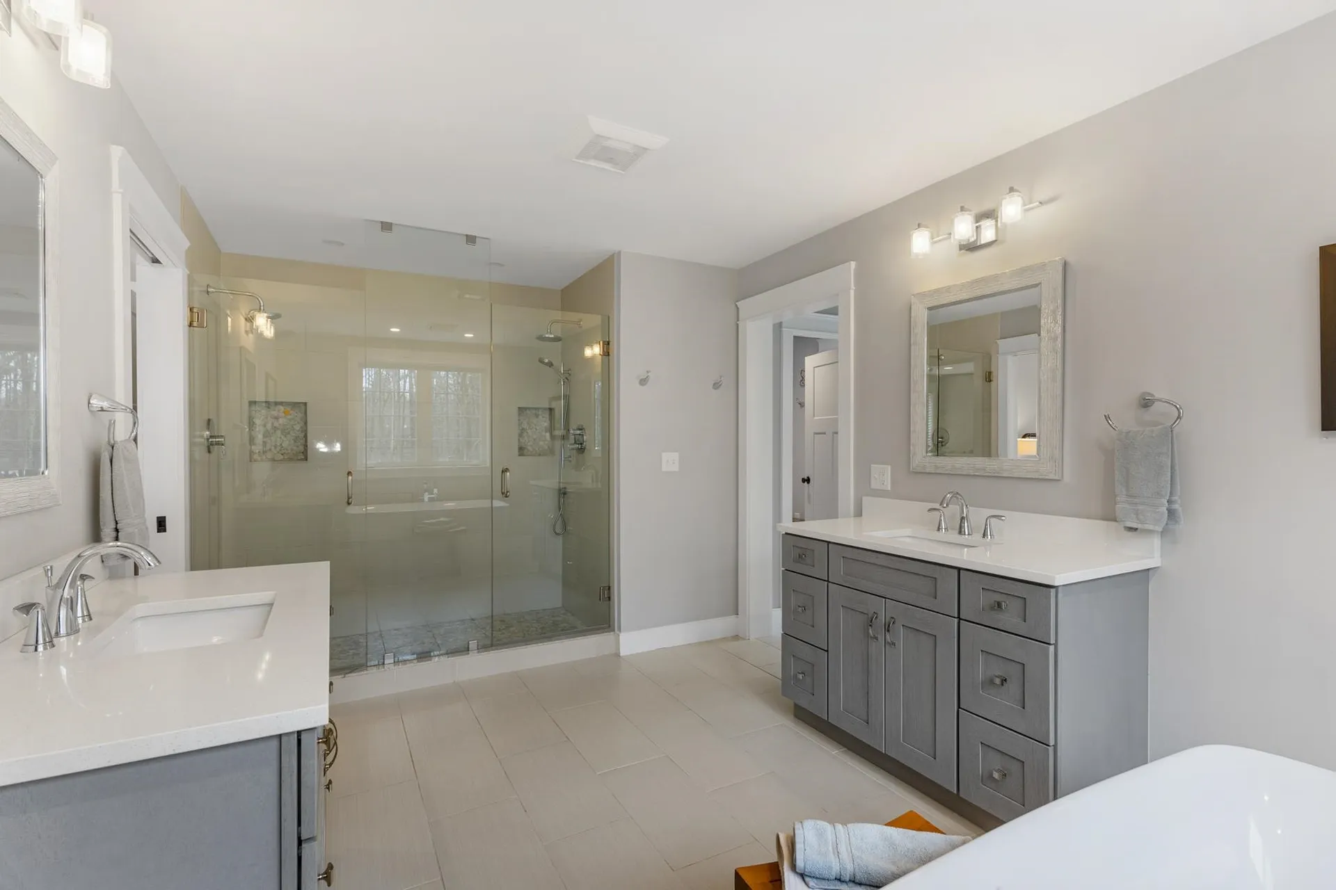 14 Wiggin Way Stratham NH 03885