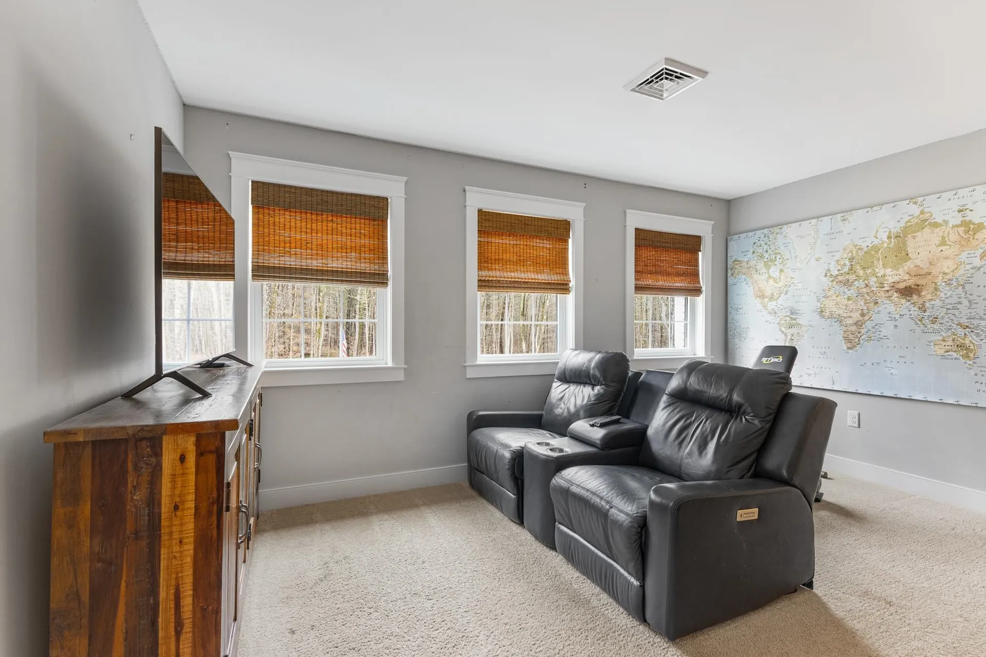 14 Wiggin Way Stratham NH 03885