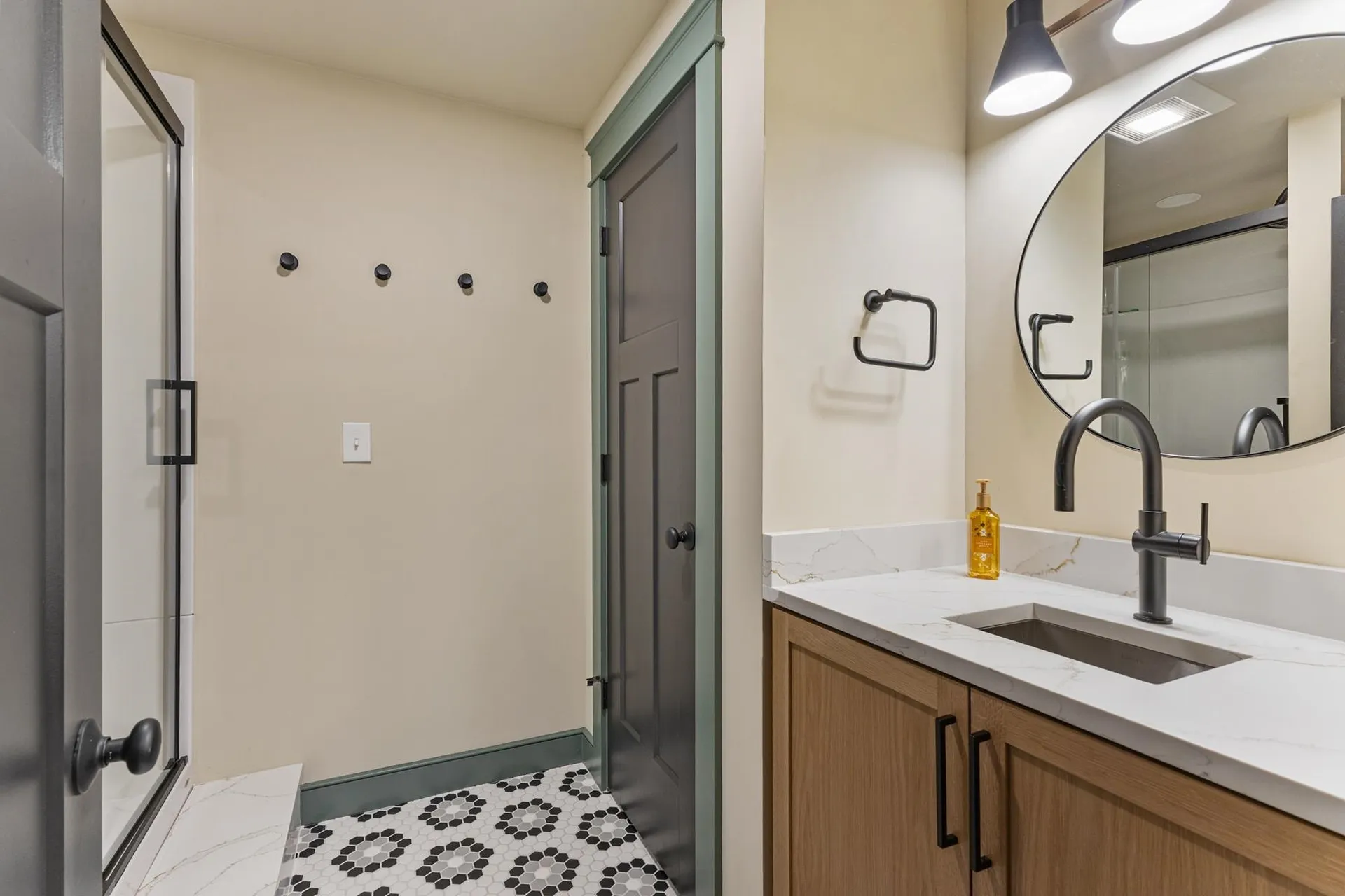 14 Wiggin Way Stratham NH 03885