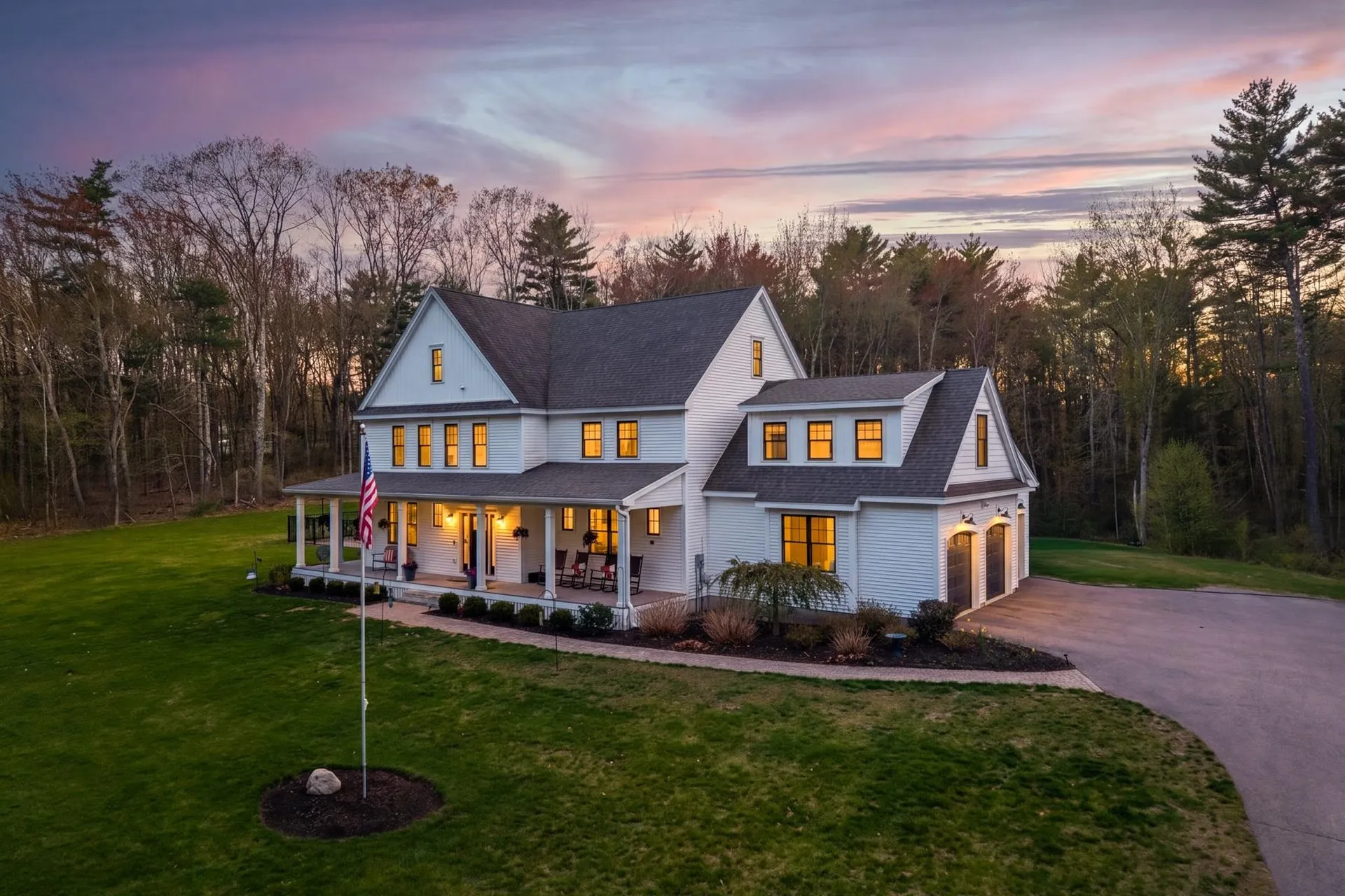 14 Wiggin Way Stratham NH 03885
