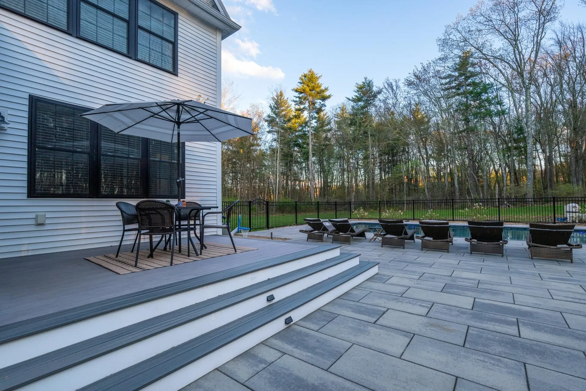 14 Wiggin Way Stratham NH 03885